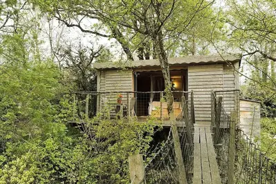 Image de Cabane Celeste avec balnéothérapie privative intérieur