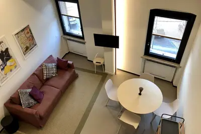 Image de Bel appartement rénové avec vue sur la rivière avec ascenseur interne, Ac