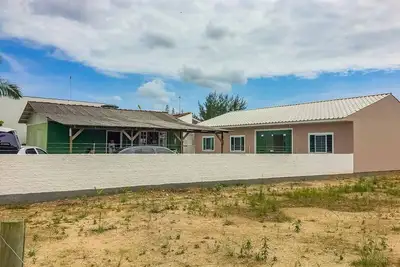 Image de Maison sur Praia Da Pinheira avec un excellent emplacement à proximité de la plage