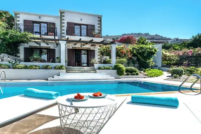 Image de Nouveau sur le site villa \"Sunshine\" avec piscine, très proche de la plage