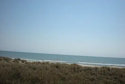 Image de Coral Surf C-1 Condo Oceanfront 2 Chambres / 2 Bains