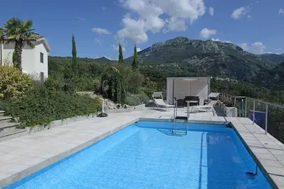 Image de Magnifique maison de 2 chambres, piscine privée, vue imprenable, Wifi!