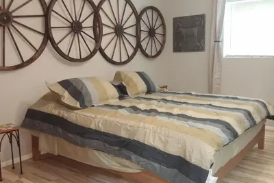 Image de Oasis rurale - Chambre privée du roi et salle de bain partagée