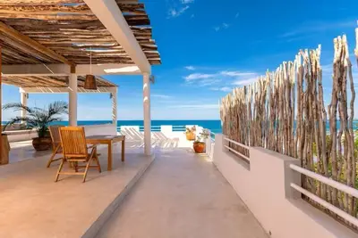 Oceanfront Romantic Suite à Treasure Beach Jamaïque
