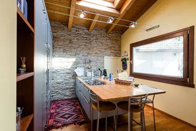 Image de Elégant appartement dans une position stratégique, dans un quartier calme