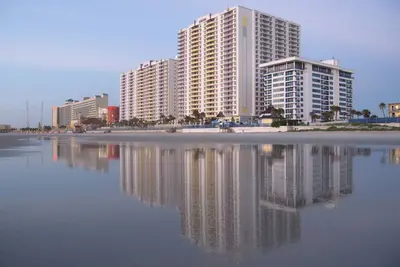 Image de Wyndham Ocean Walk Resort 2br / 2ba - 8 personnes - de grosses économies! 94 Avis