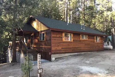 Image de 92 Harmony Villa à l'intérieur du parc national de Yosemite (Wawona)