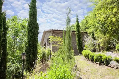 Image de Maison toscane pour vos vacances relaxantes parfaites