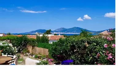 Image de Villa pleine de charme avec vue mer proche plage et commerces