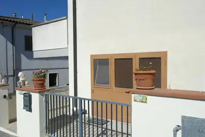 Image de Deux chambres sur les collines toscanes Ă seulement 11 km de la crise des prix de la mer
