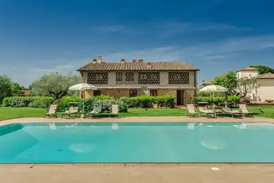 Image de La Haye, appartement de deux chambres dans le Chianti avec climatisation et piscine