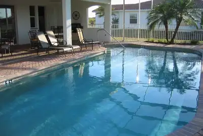 Image de Exclusive villa on the water, pool. Close to beaches & golf