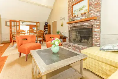 Image de 0. 8 mile de Nauset Beach moderne, WiFi, Ac Central, slp jusqu'à 14