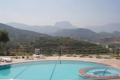 Image de Villa avec piscine privée, vue sur la montagne et la mer