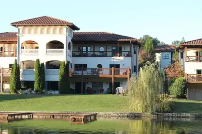 Image de Lake Oconee - 2 chambres \/ 2 salles de bain - printemps 2018!