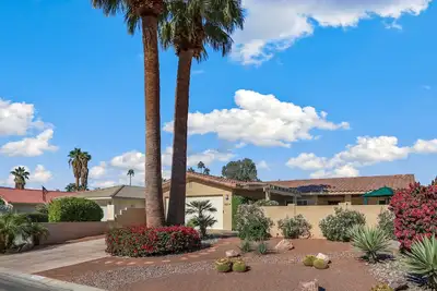 Image de Palm Desert Country Club