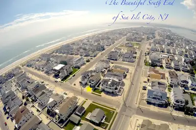 Image de Townsend Inlet South End Beach Block Home- Réservation été 2020! !