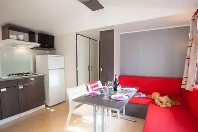 Image de Mobil-home 2 chambres O'hara 26m², terrasse extérieure intégrée 4 personnes
