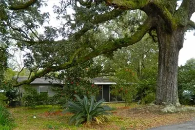 Image de Cottage privée, historique Ocean Springs, Lieu Intown