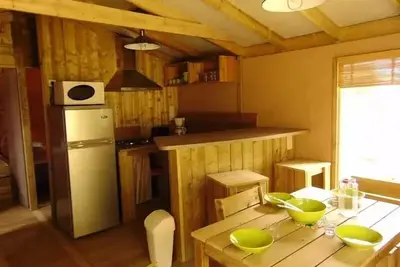 Image de Sweet Flower Premium sur pilotis 43m² \/ 2 chambres - terrasse 4 à 6 personnes - 4 pers. inclus dans le tarif