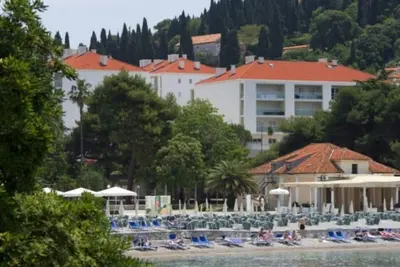 Image de Appartement de luxe 2 chambres (6 couchages) avec 2 balcons sur la plage de Lapad, 105 m2