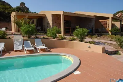 Image de Costa Paradiso: Maison de Vacance avec Piscine dans résidence