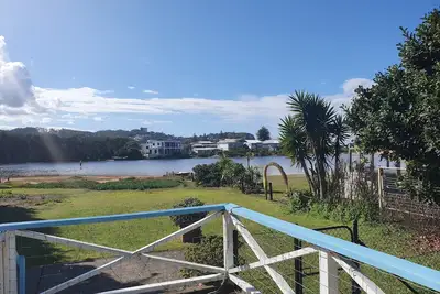 Image de The Avoca Beach House - Plage et commerces les mieux situés à 20 mètres
