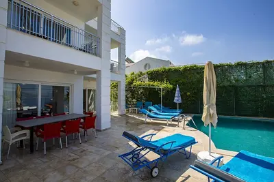 Image de Villa Juliet A - Villa 4 chambres avec vue sur la baie de Kalkan