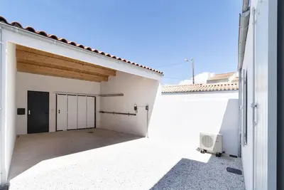Image de Luxueuse villa avec piscine chauffée