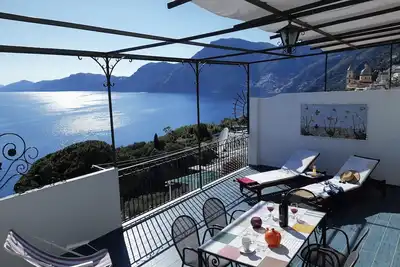 Image de Casa Maria Cristina Maxi, with sea-view up to Capri
