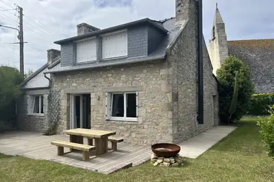 Image de Typique maison de pêcheur bretonne en pierre