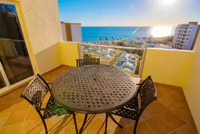 Image de Beau Condo 1 chambre sur la mer de Cortez à Las Palmas Resort D-703b