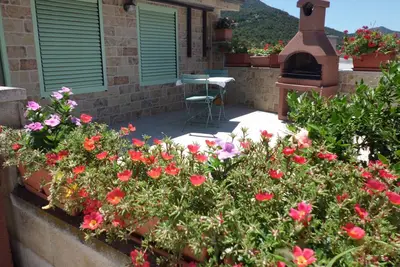 Image de Appartement pour 2 personnes avec terrasse et barbecue