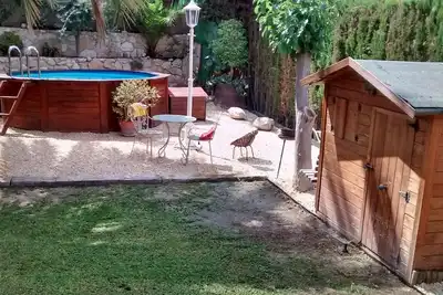 Image de Maison complète près de la mer avec grand jardin et piscine pour familles avec enfants