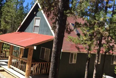 Crescent Creek Lodge
