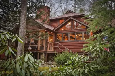 Image de Creekfront Superbe maison, randonnée et vélo directement depuis la cabine