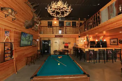 Image de Belle vie de style Lodge. Chasse et pêche disponibles. Animaux acceptés.