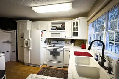 Image de L'appartement meublé Vera - 1 Bd \/ 1ba - Proche des sentiers de lac et de vélo, Mercer Univ