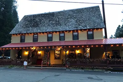 Image de Bienvenue à l'hôtel historique de Dorrington - retraites en famille, escapade entre amis