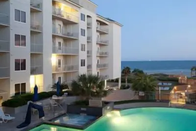 Image de Galveston Condo / Pool 1br-Q Directement sur la plage (Pas de rue à traverser! )