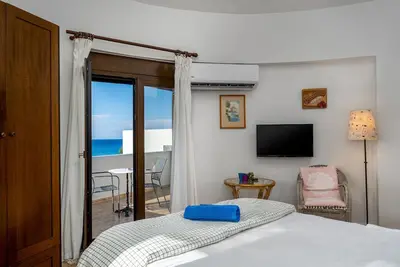 Image de Villa Mylos studios, Armonia - avec vue imprenable sur la mer à Ialysos