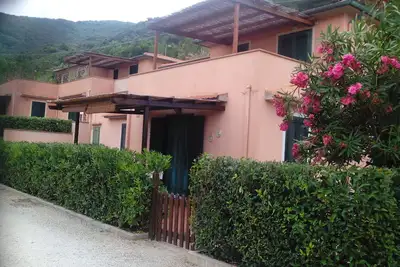 Image de Elba! ! Trois En Residensce très agréable avec piscine directement sur la mer
