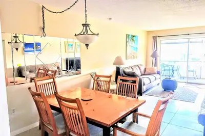 Image de Près de Siesta Key Mise à jour Villa 2 Br, Nouvelle cuisine, lits King, Lanai filtré