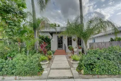 Image de Cozy Hobe Sound Bungalow