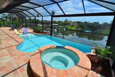 Image de Villa Kapalua plein sud avec accès direct au golfe du Mexique jusqu'à 8 personnes