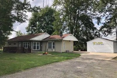 Image de Quiet Country Home peut accueillir 23 personnes, parfait pour les réunions, les équipes, les retraites