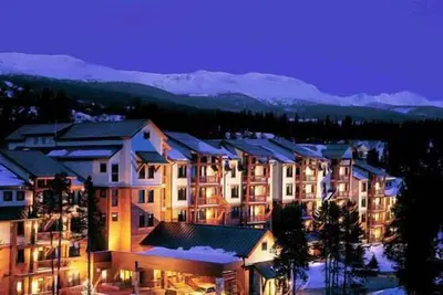 Image de Toutes les suites, hôtel 2 chambres avec cheminée et cuisine complète à la base du pic 9.