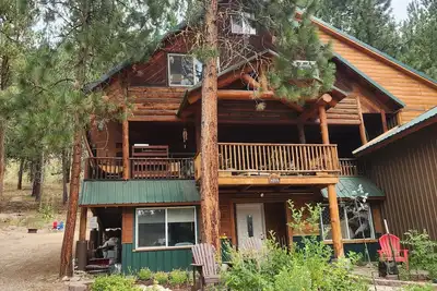 Image de Majestic Mountain Cabin Retreat - lieu de repos confortable pour profiter