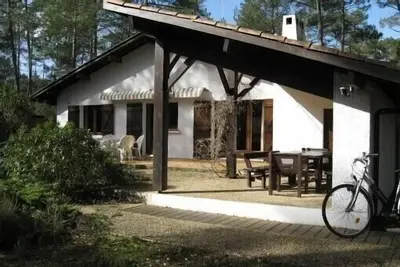 Image de Belle Villa 6 Pieces sur 1400m2 Lacanau longarisse