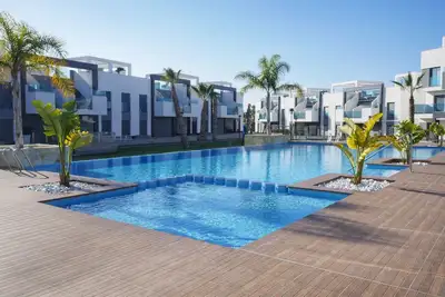 Image de Appartement confortable orienté vers le soleil, situé dans le complexe confortable Oasis Beach,